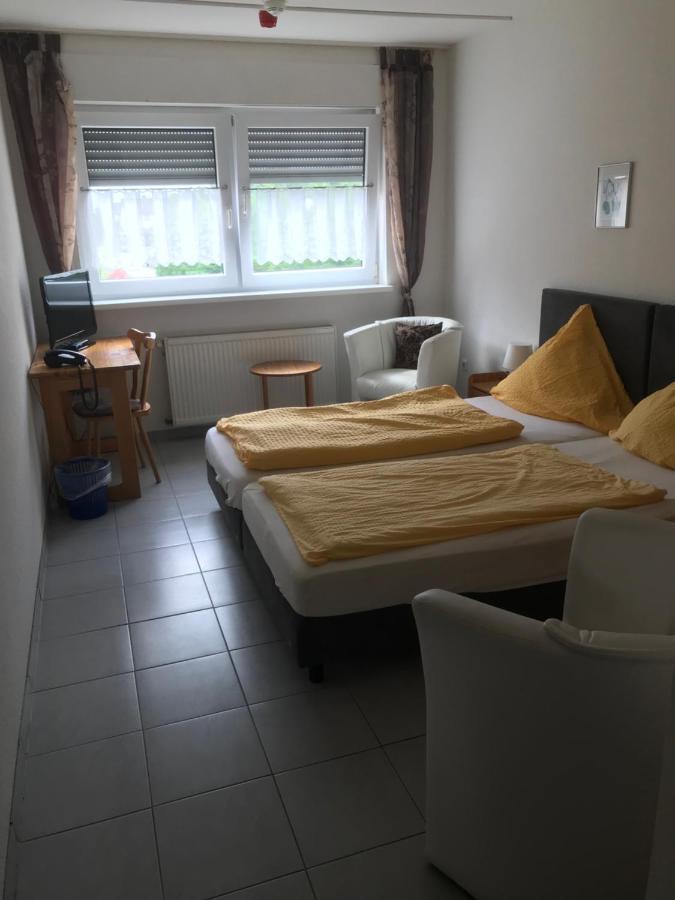 Hotel Kaufmann Rommerskirchen Екстер'єр фото