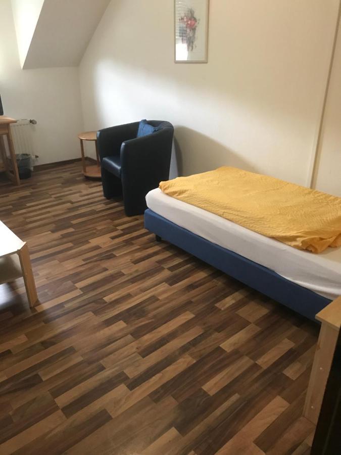 Hotel Kaufmann Rommerskirchen Екстер'єр фото